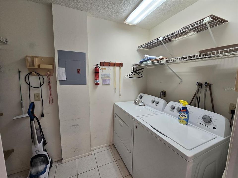 For Rent: $1,450 (2 beds, 2 baths, 1103 Square Feet)