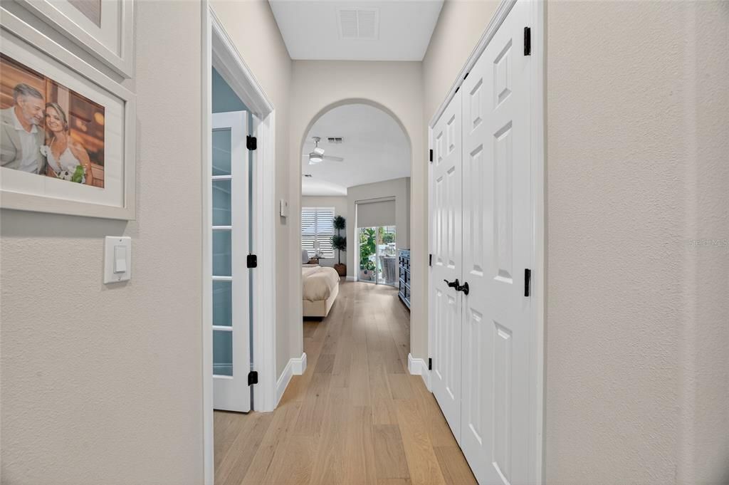 待售: $995,000 (5 贝兹, 3 浴室, 2843 平方英尺)