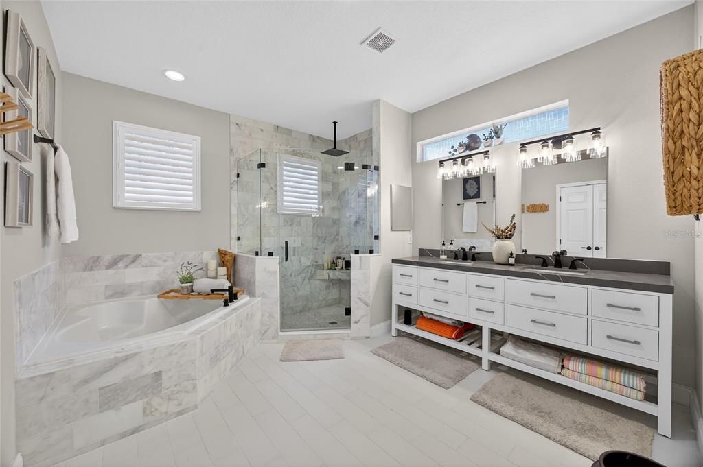 待售: $995,000 (5 贝兹, 3 浴室, 2843 平方英尺)