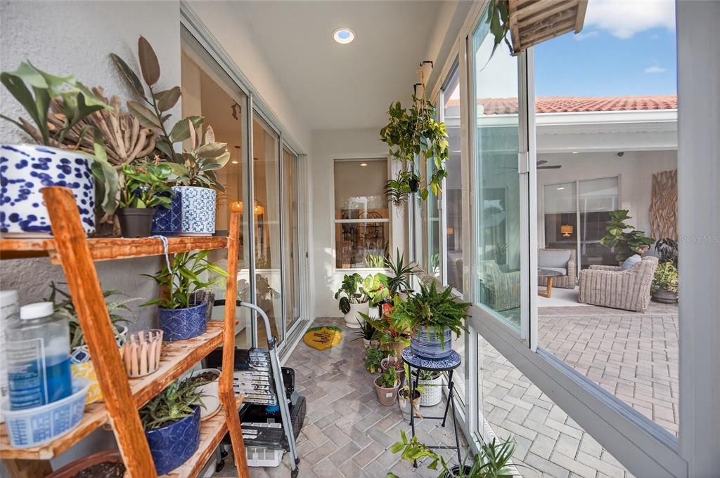 待售: $995,000 (5 贝兹, 3 浴室, 2843 平方英尺)