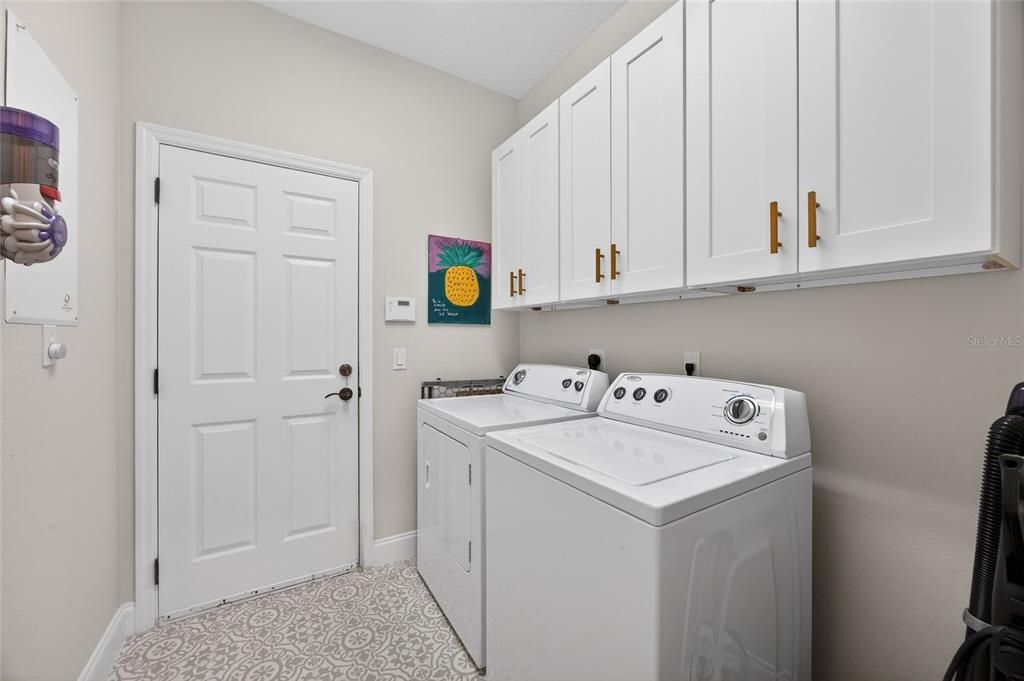 待售: $995,000 (5 贝兹, 3 浴室, 2843 平方英尺)