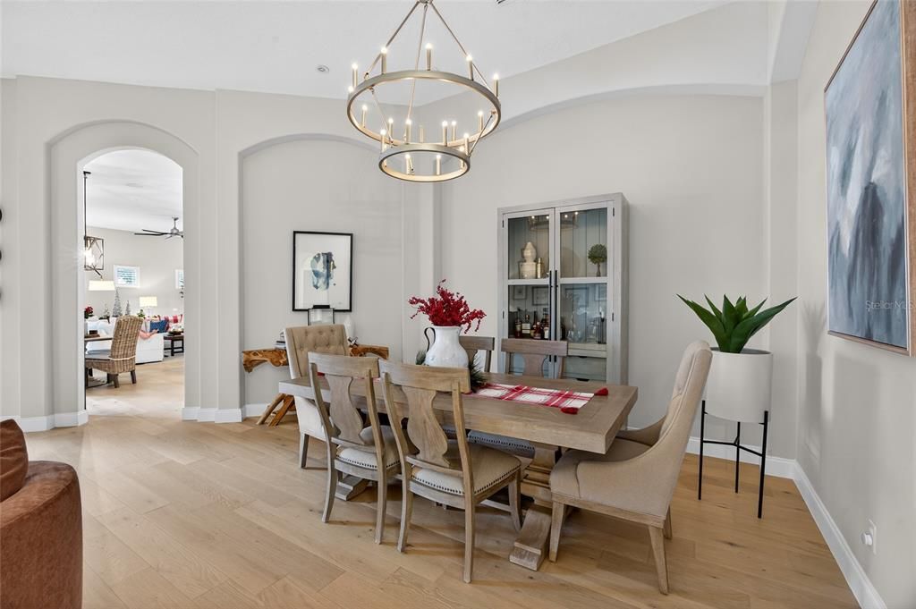 待售: $995,000 (5 贝兹, 3 浴室, 2843 平方英尺)