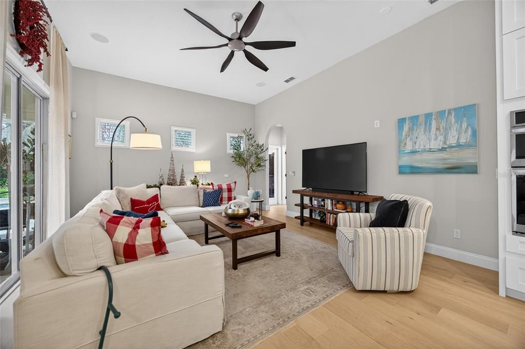 待售: $995,000 (5 贝兹, 3 浴室, 2843 平方英尺)