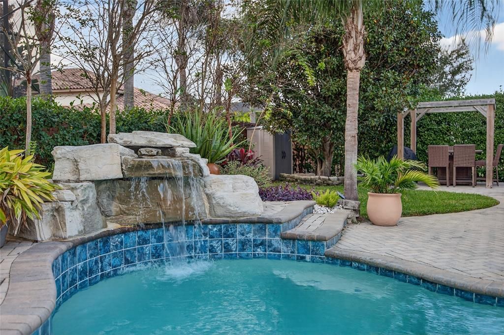 待售: $995,000 (5 贝兹, 3 浴室, 2843 平方英尺)