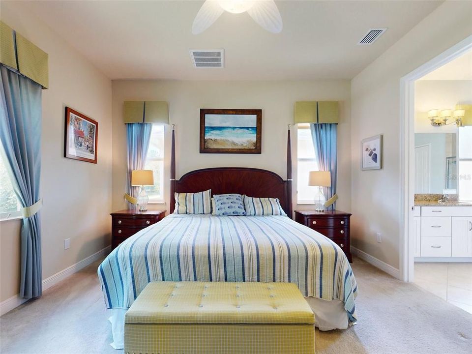 待售: $421,500 (2 贝兹, 2 浴室, 1916 平方英尺)