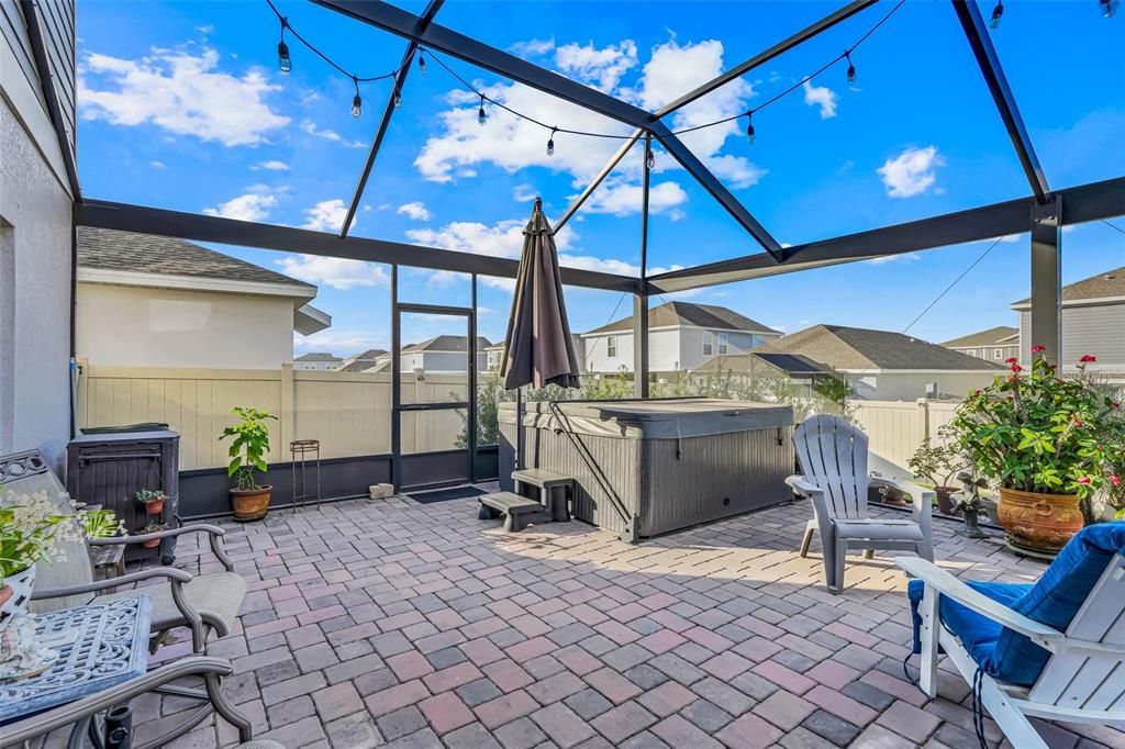 待售: $499,900 (5 贝兹, 2 浴室, 2370 平方英尺)