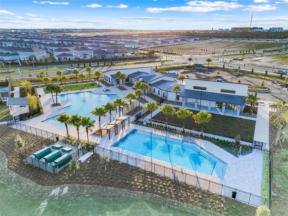 待售: $499,900 (5 贝兹, 2 浴室, 2370 平方英尺)