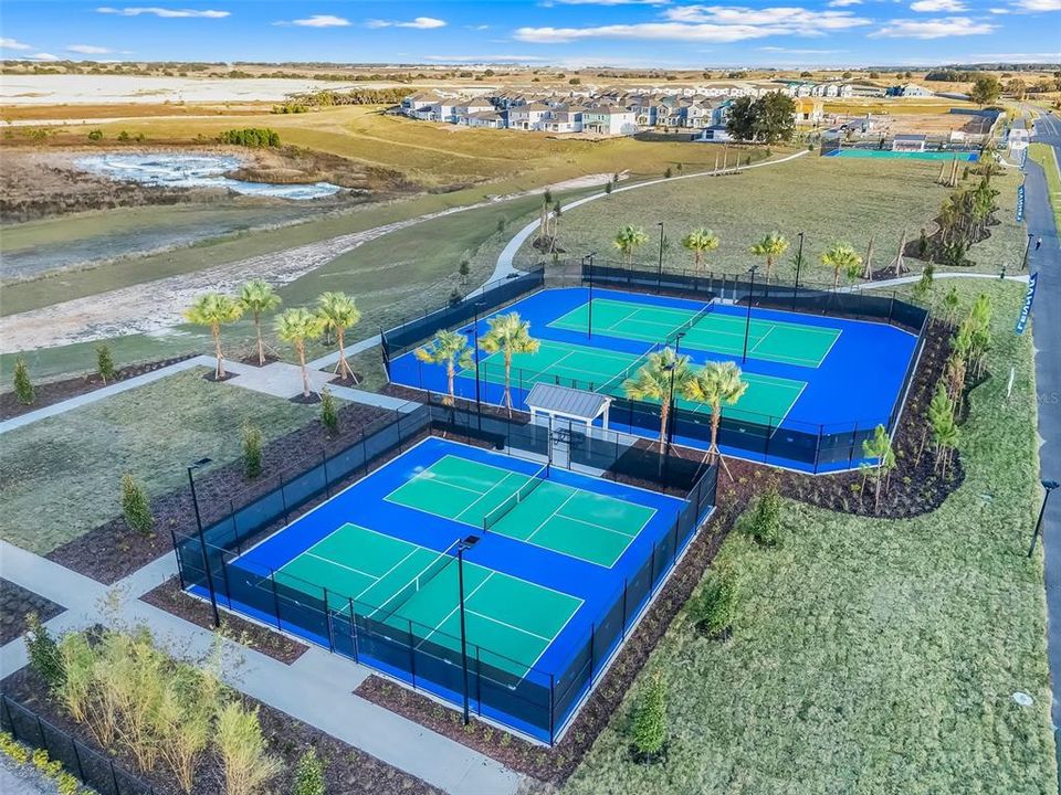 待售: $499,900 (5 贝兹, 2 浴室, 2370 平方英尺)