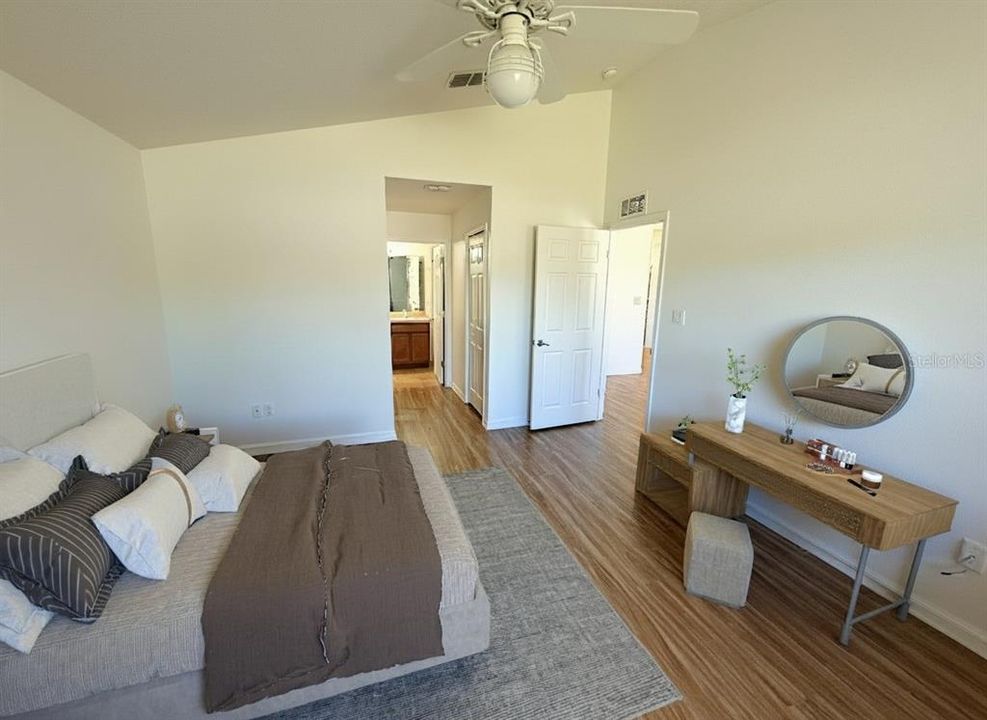 For Sale: $295,000 (3 beds, 2 baths, 1511 Square Feet)