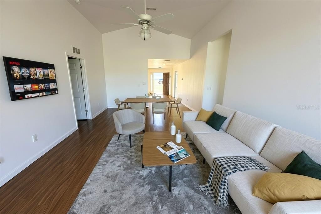 For Sale: $295,000 (3 beds, 2 baths, 1511 Square Feet)