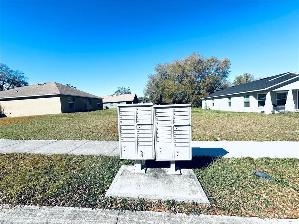 For Sale: $295,000 (3 beds, 2 baths, 1511 Square Feet)