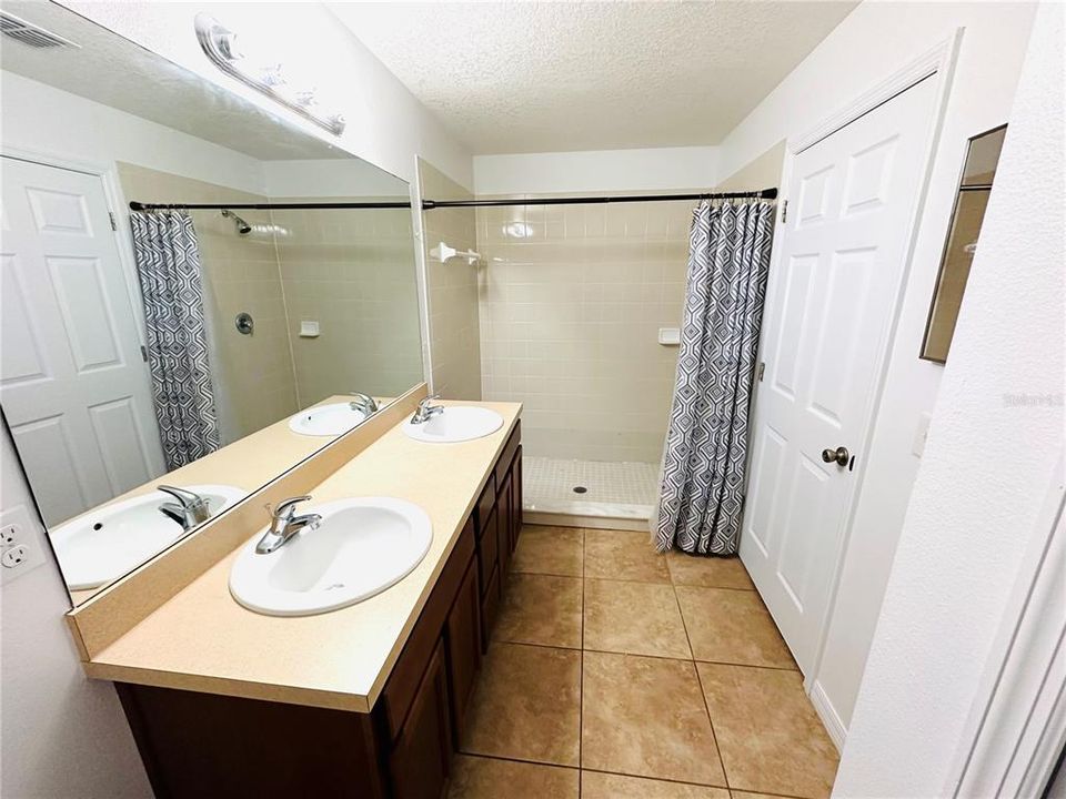 For Sale: $295,000 (3 beds, 2 baths, 1511 Square Feet)