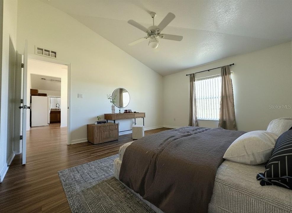 For Sale: $295,000 (3 beds, 2 baths, 1511 Square Feet)