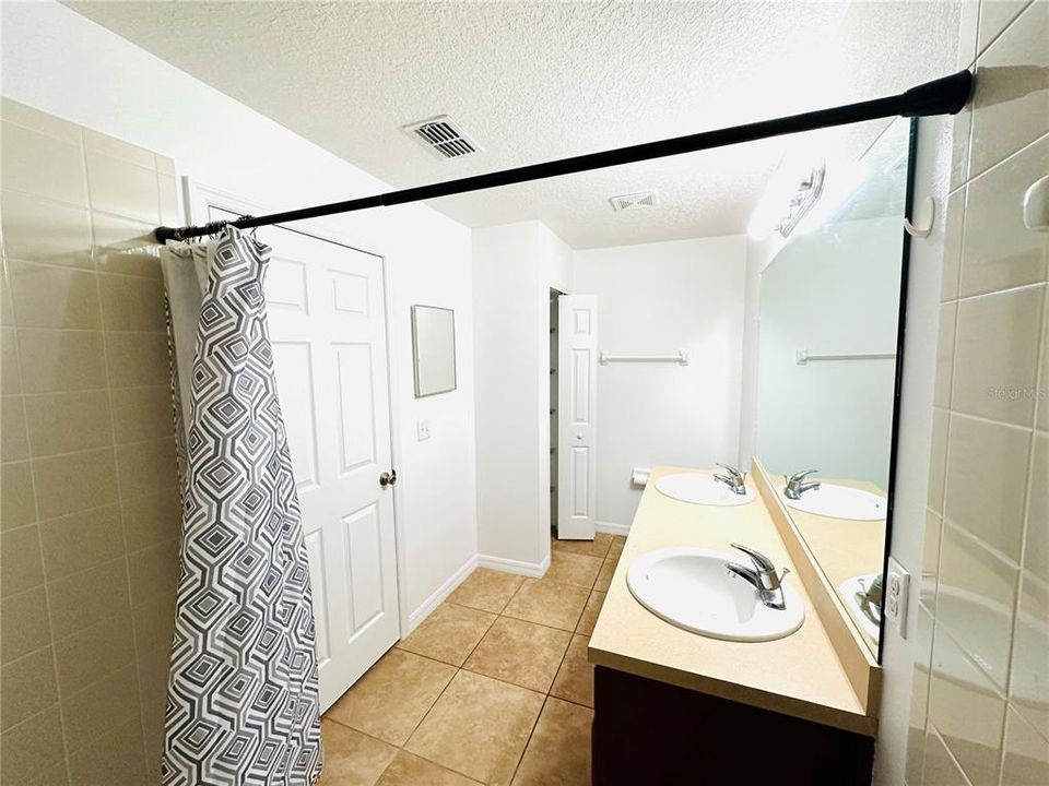 For Sale: $295,000 (3 beds, 2 baths, 1511 Square Feet)