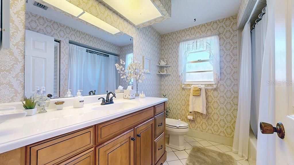 For Sale: $429,900 (3 beds, 2 baths, 1514 Square Feet)