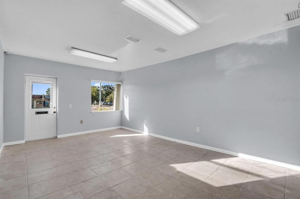 En Venta: $850,000 (2 camas, 2 baños, 2800 Pies cuadrados)