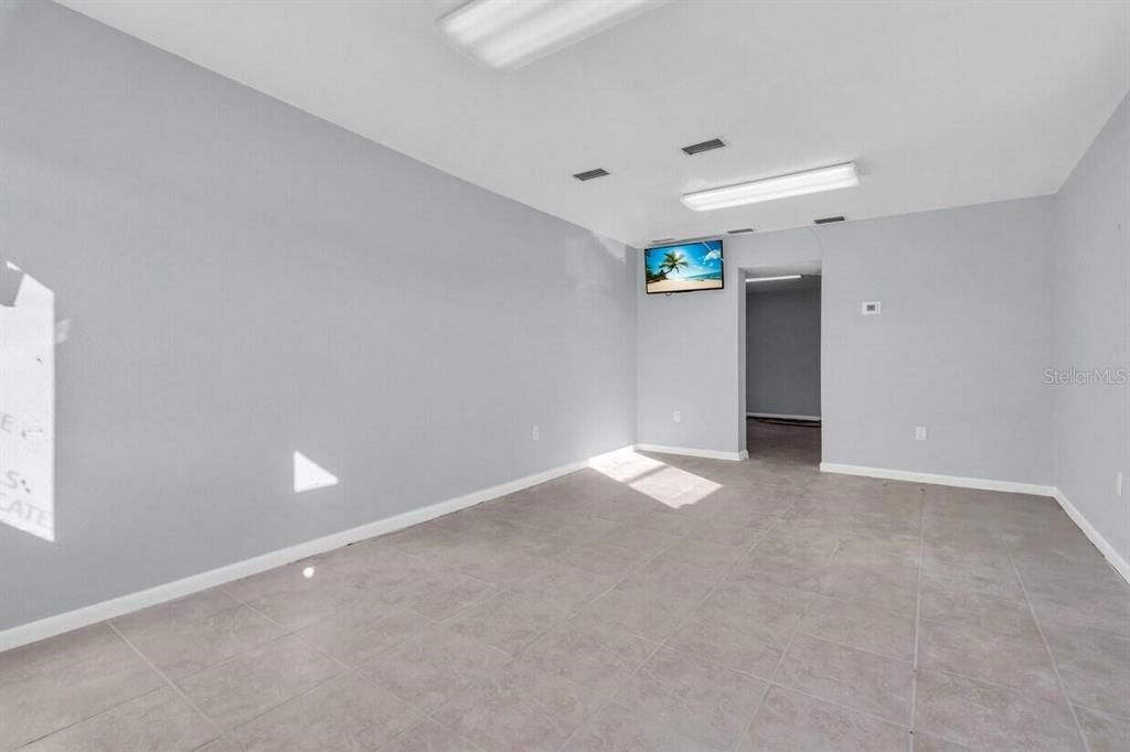 En Venta: $850,000 (2 camas, 2 baños, 2800 Pies cuadrados)