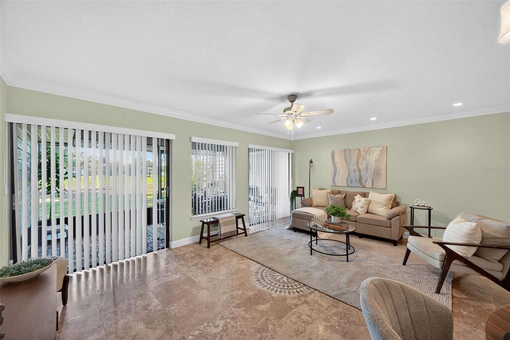 En Venta: $329,000 (2 camas, 2 baños, 1470 Pies cuadrados)