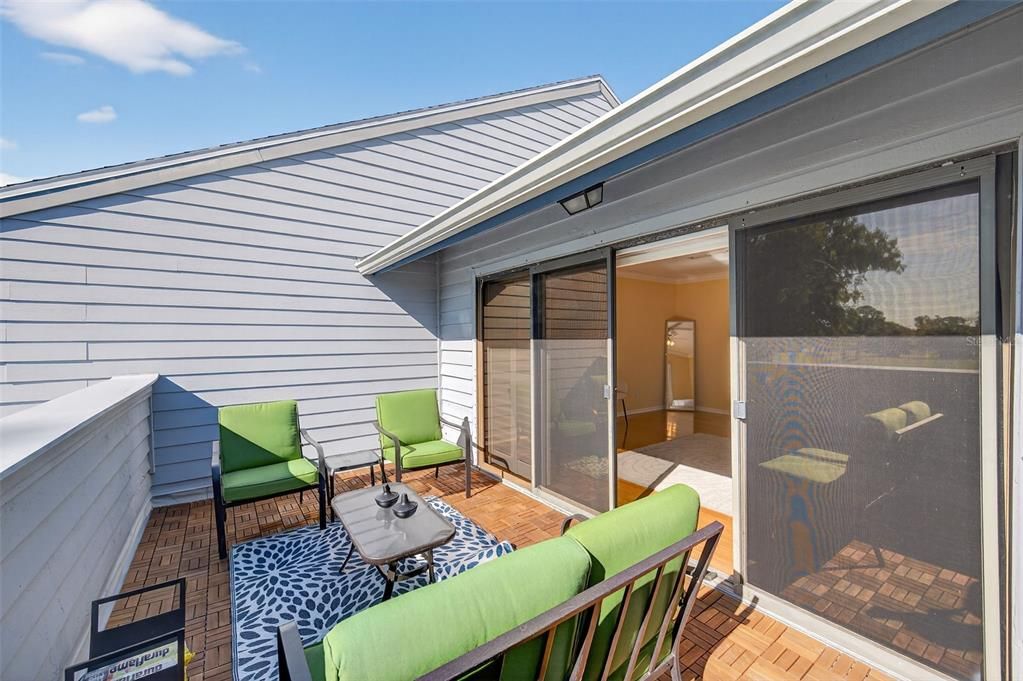 En Venta: $329,000 (2 camas, 2 baños, 1470 Pies cuadrados)