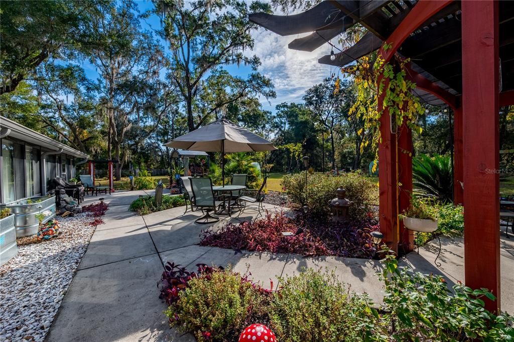 For Sale: $495,000 (3 beds, 2 baths, 1714 Square Feet)