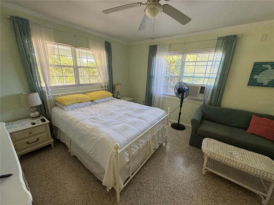 For Rent: $1,350 (1 beds, 1 baths, 540 Square Feet)