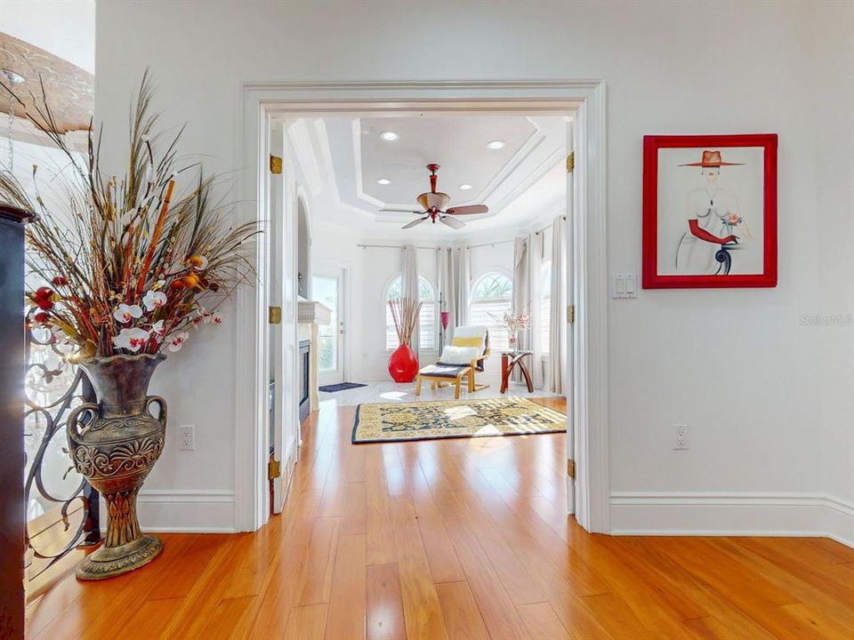 En Venta: $3,399,000 (6 camas, 5 baños, 5837 Pies cuadrados)