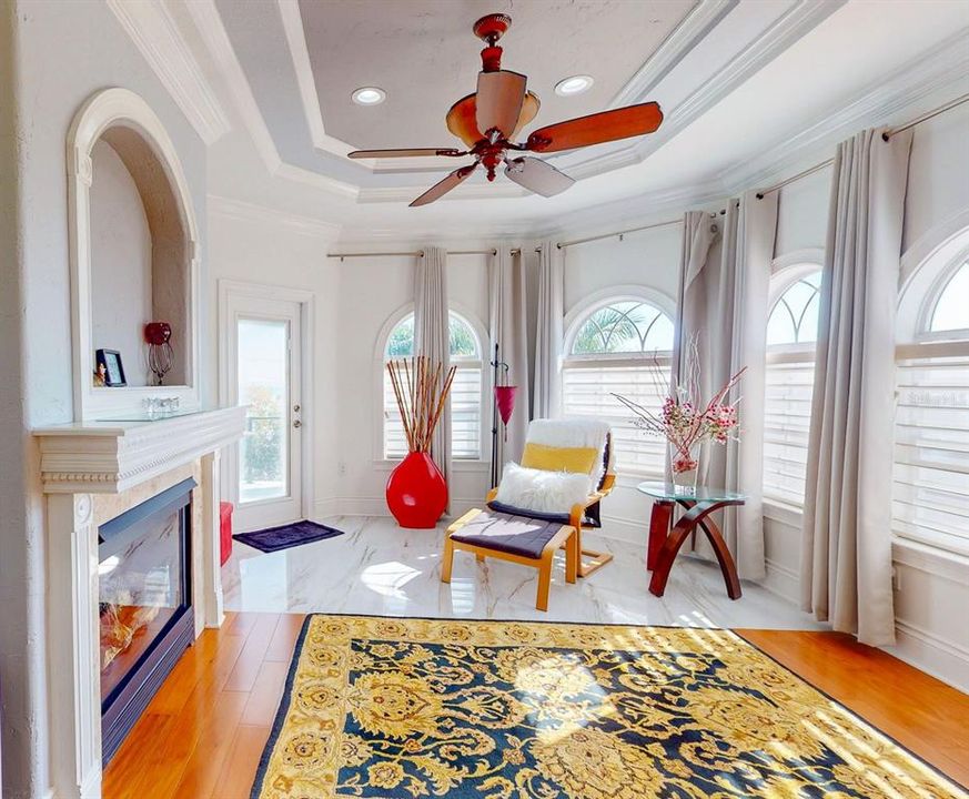 En Venta: $3,399,000 (6 camas, 5 baños, 5837 Pies cuadrados)