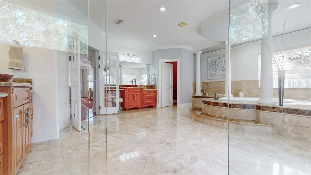 En Venta: $3,399,000 (6 camas, 5 baños, 5837 Pies cuadrados)