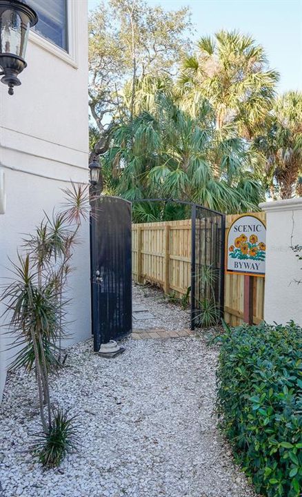 En Venta: $3,399,000 (6 camas, 5 baños, 5837 Pies cuadrados)