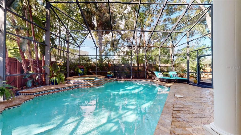 En Venta: $3,399,000 (6 camas, 5 baños, 5837 Pies cuadrados)