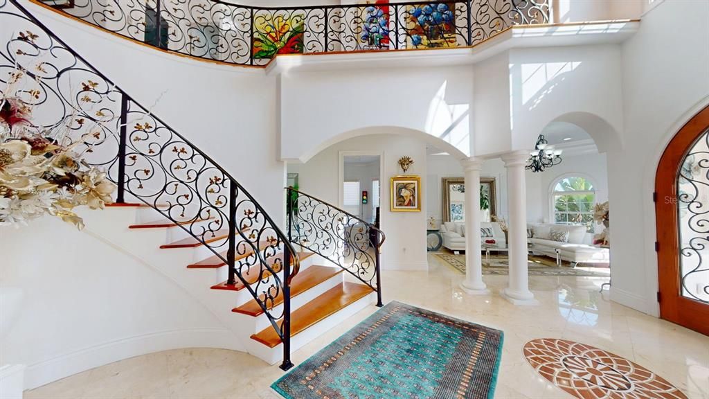 En Venta: $3,399,000 (6 camas, 5 baños, 5837 Pies cuadrados)