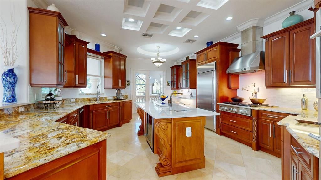 En Venta: $3,399,000 (6 camas, 5 baños, 5837 Pies cuadrados)