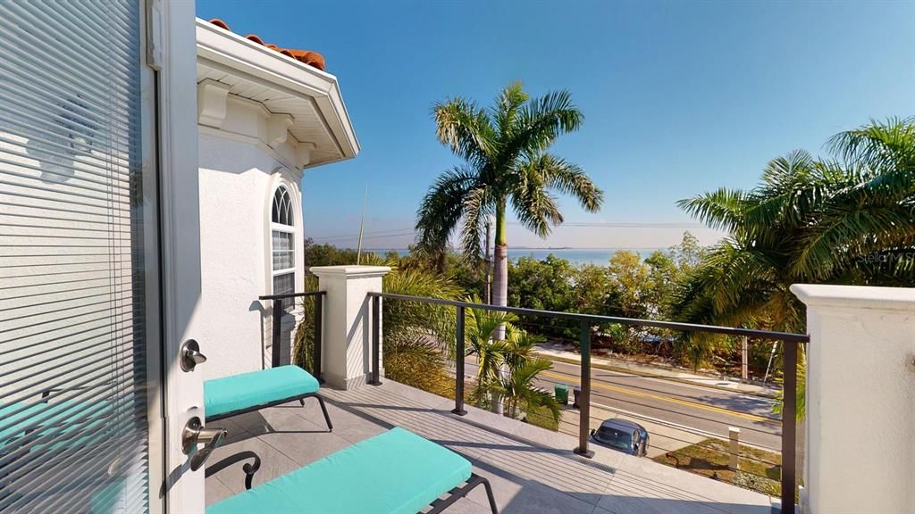 En Venta: $3,399,000 (6 camas, 5 baños, 5837 Pies cuadrados)