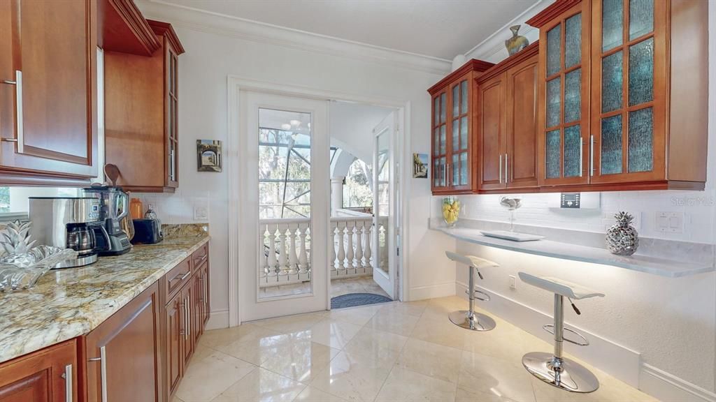 En Venta: $3,399,000 (6 camas, 5 baños, 5837 Pies cuadrados)