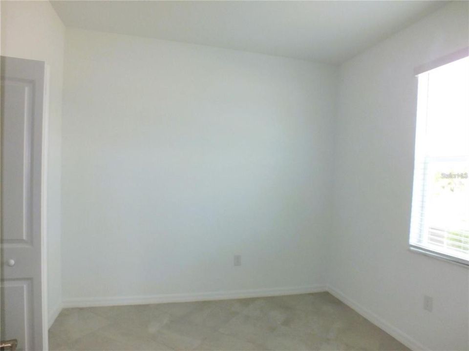 出租: $2,600 (4 贝兹, 3 浴室, 2035 平方英尺)