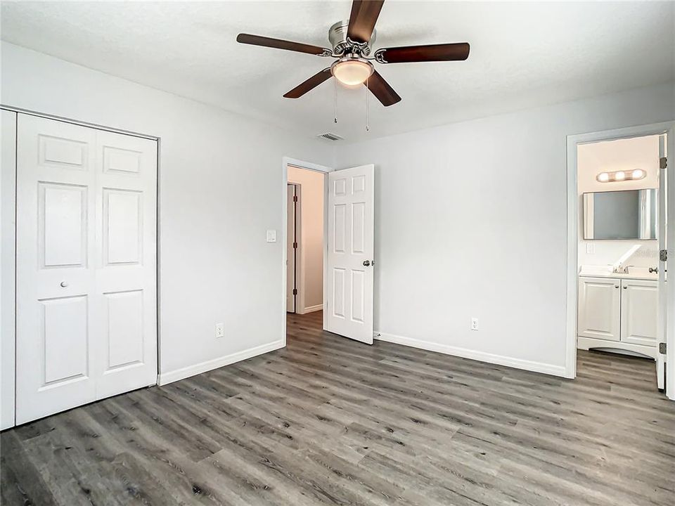 En Venta: $470,000 (3 camas, 2 baños, 1277 Pies cuadrados)