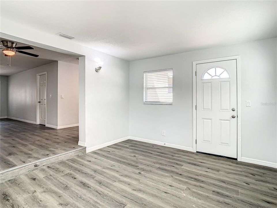 En Venta: $470,000 (3 camas, 2 baños, 1277 Pies cuadrados)