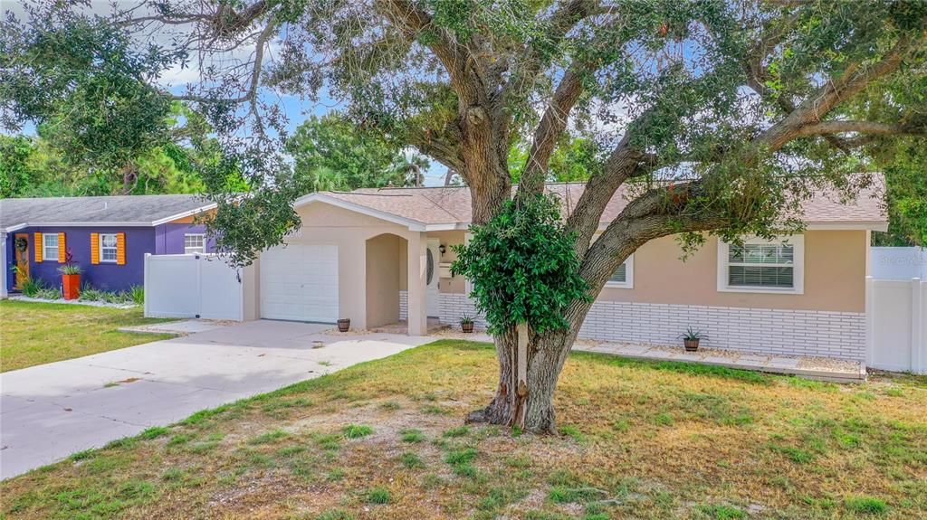 En Venta: $470,000 (3 camas, 2 baños, 1277 Pies cuadrados)