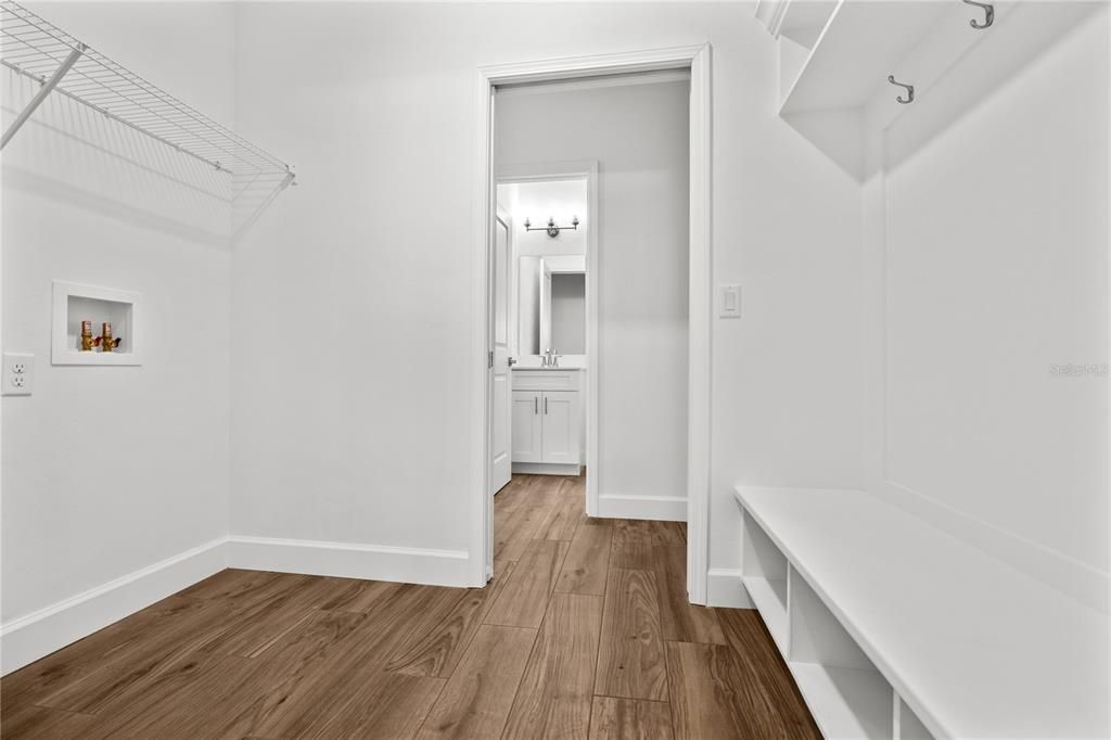 待售: $472,900 (4 贝兹, 3 浴室, 1900 平方英尺)