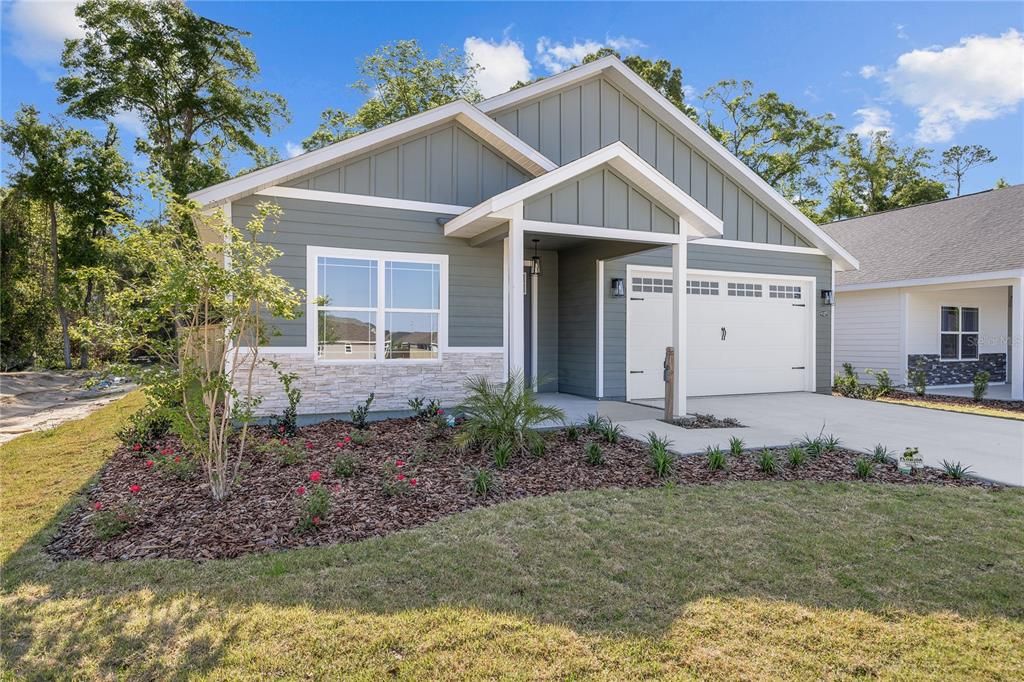 En Venta: $472,900 (4 camas, 3 baños, 1900 Pies cuadrados)