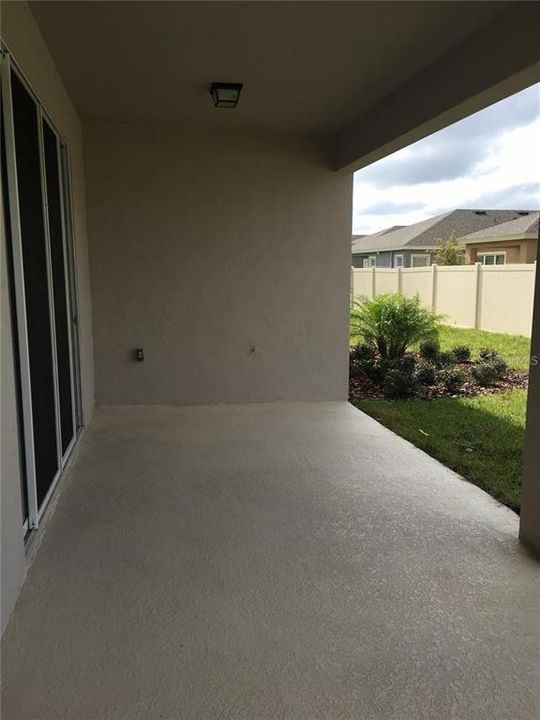 出租: $2,600 (4 贝兹, 2 浴室, 2046 平方英尺)