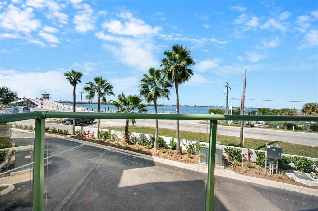 For Rent: $2,300 (3 beds, 2 baths, 1384 Square Feet)