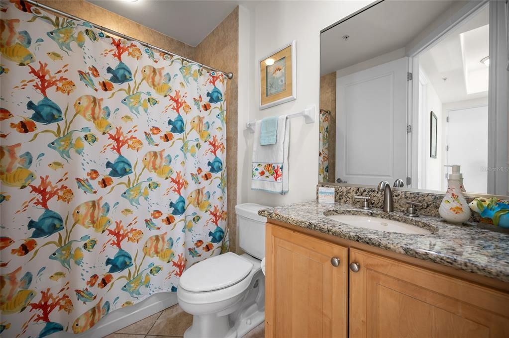 For Rent: $2,300 (3 beds, 2 baths, 1384 Square Feet)