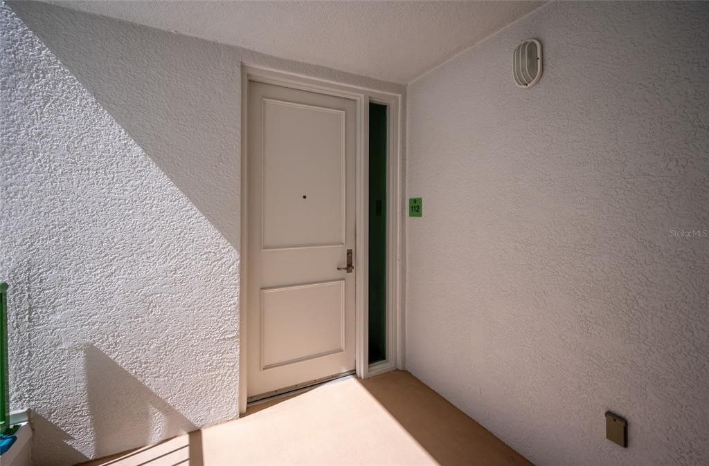 For Rent: $2,300 (3 beds, 2 baths, 1384 Square Feet)