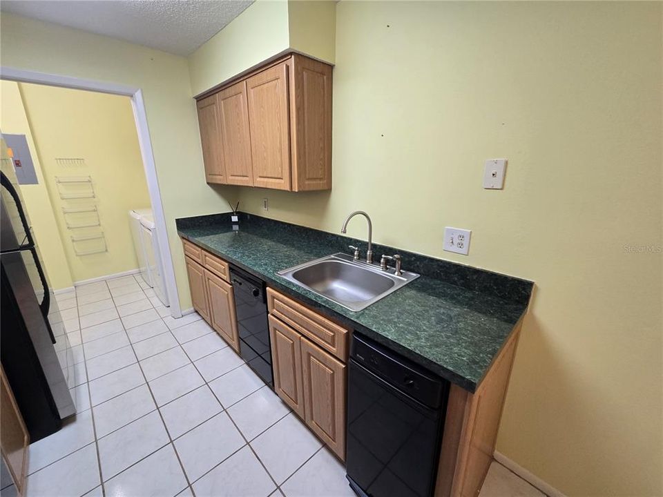 For Sale: $145,000 (2 beds, 2 baths, 1134 Square Feet)