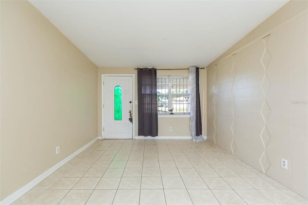 En Venta: $198,000 (3 camas, 1 baños, 888 Pies cuadrados)