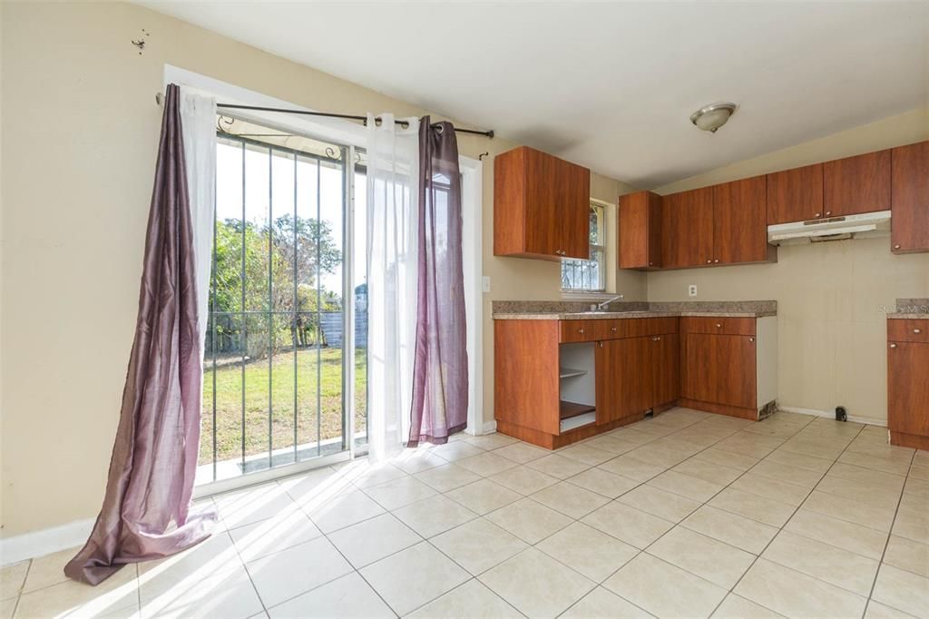 En Venta: $198,000 (3 camas, 1 baños, 888 Pies cuadrados)