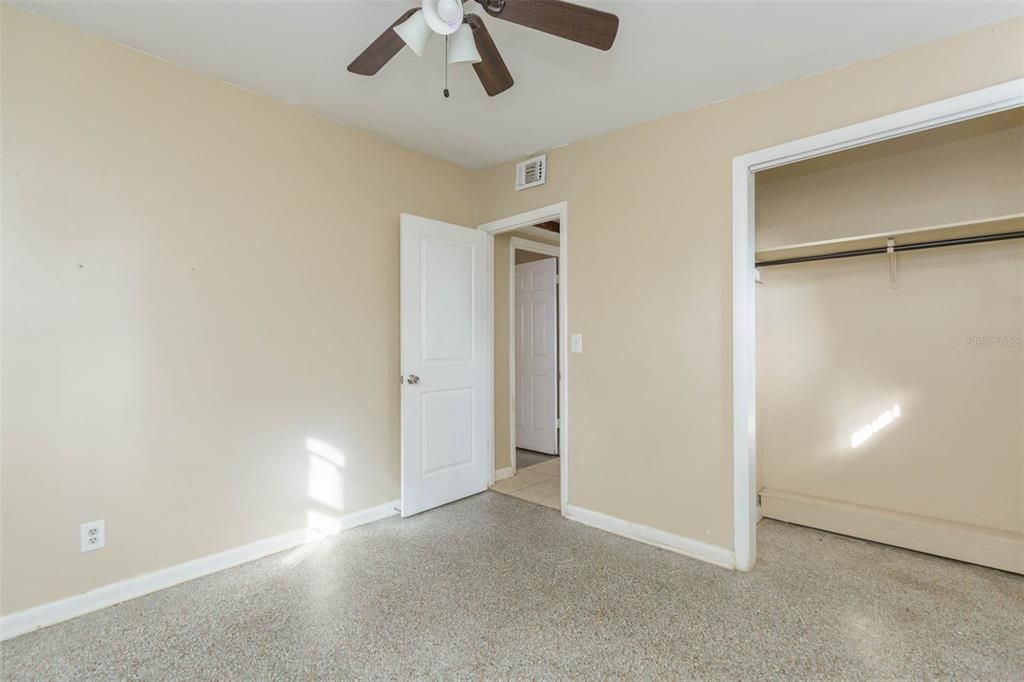 En Venta: $198,000 (3 camas, 1 baños, 888 Pies cuadrados)