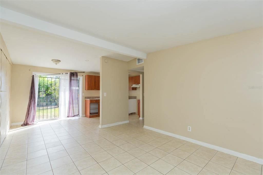 En Venta: $198,000 (3 camas, 1 baños, 888 Pies cuadrados)