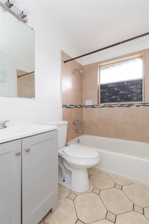 En Venta: $198,000 (3 camas, 1 baños, 888 Pies cuadrados)